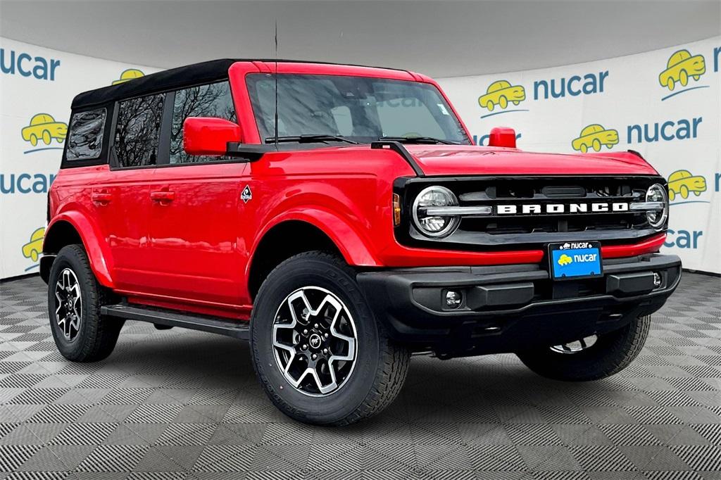 2024 Ford Bronco Outer Banks - Photo 1