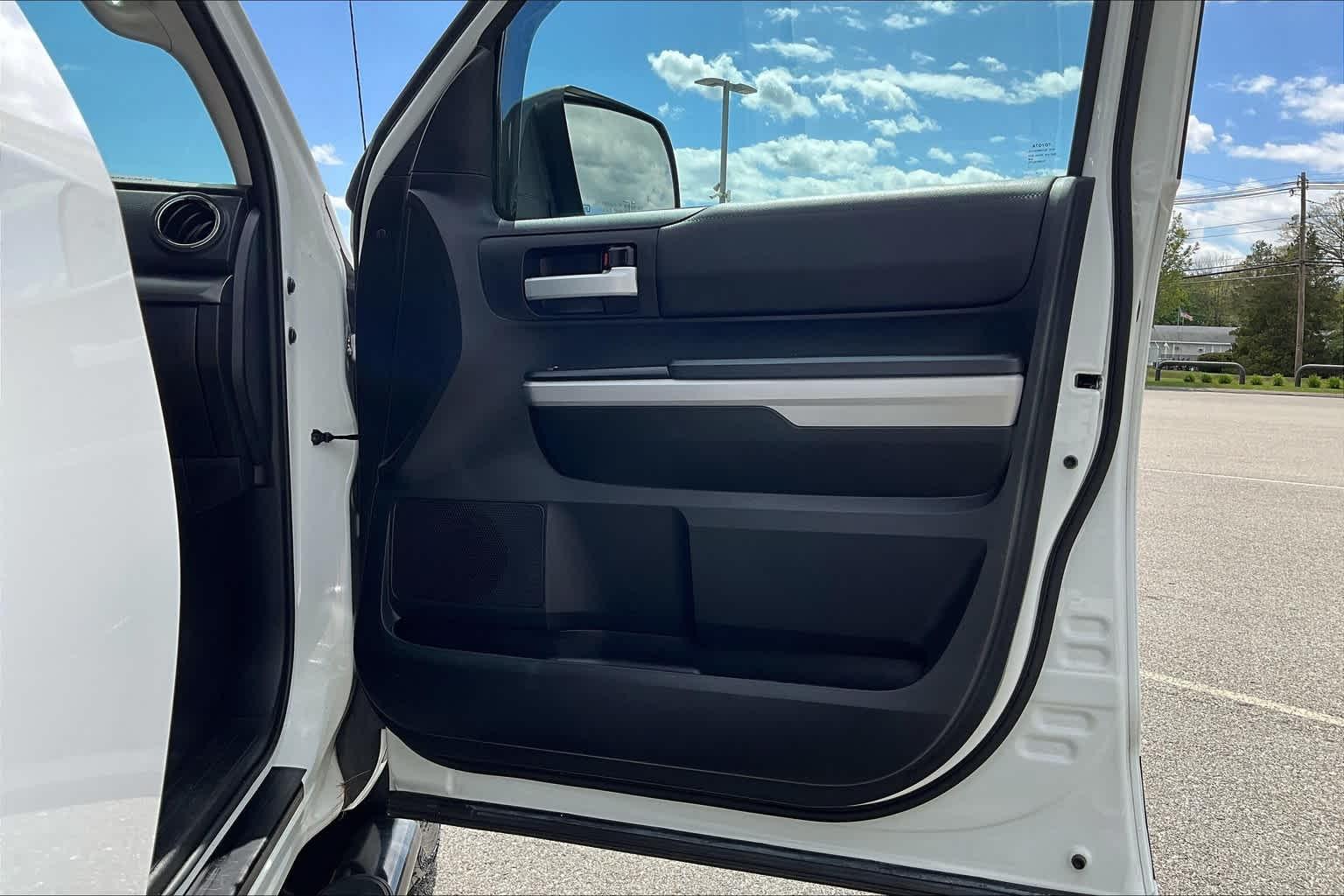 2019 Toyota Tundra SR5 Double Cab 6.5 Bed 5.7L - Photo 12