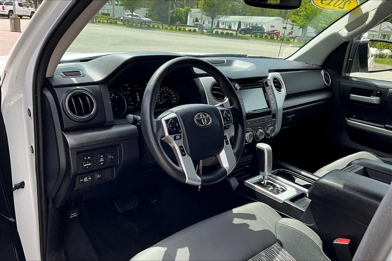 2019 Toyota Tundra SR5 Double Cab 6.5 Bed 5.7L - Photo 8