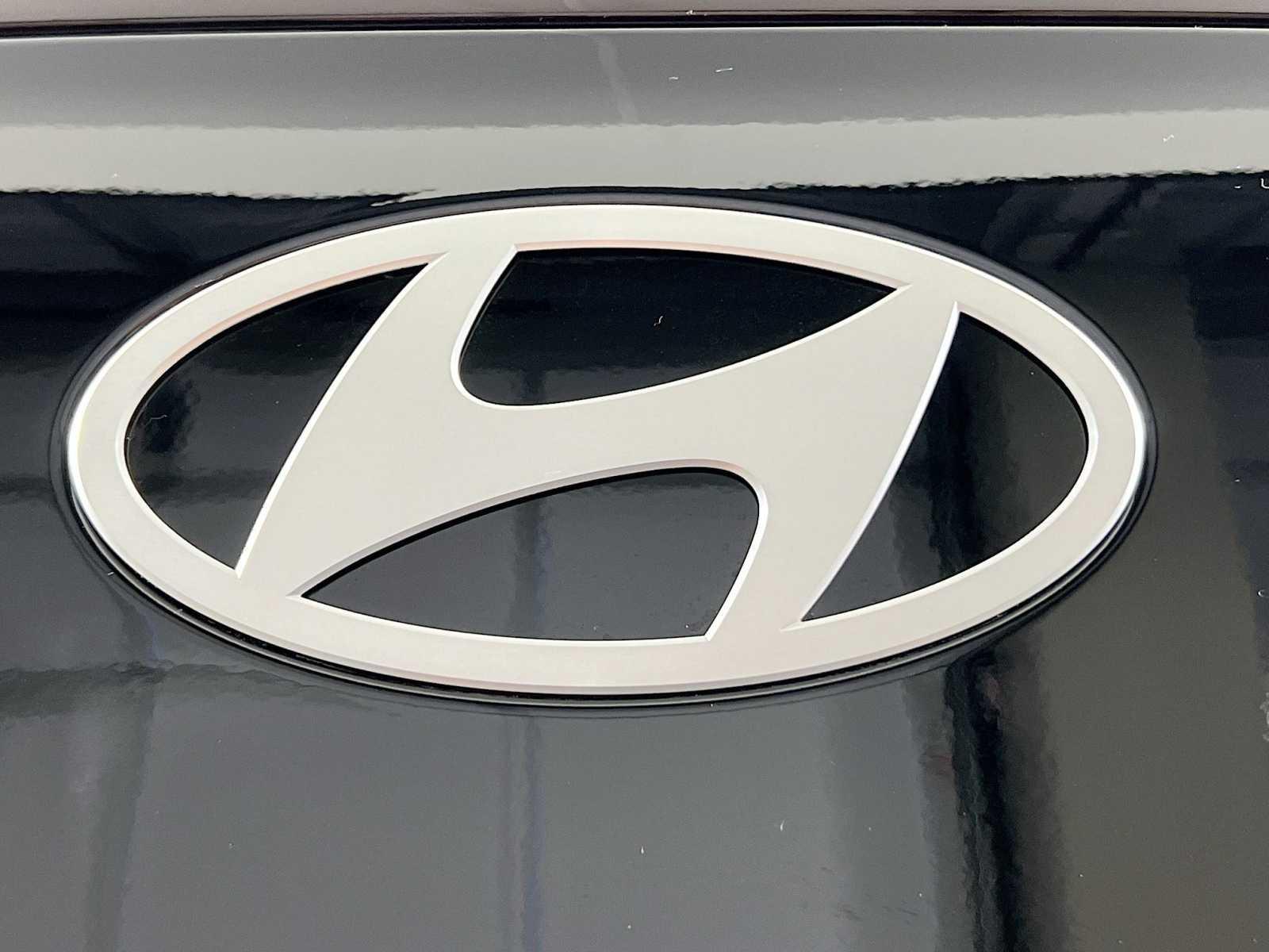 2024 Hyundai Kona SEL - Photo 18