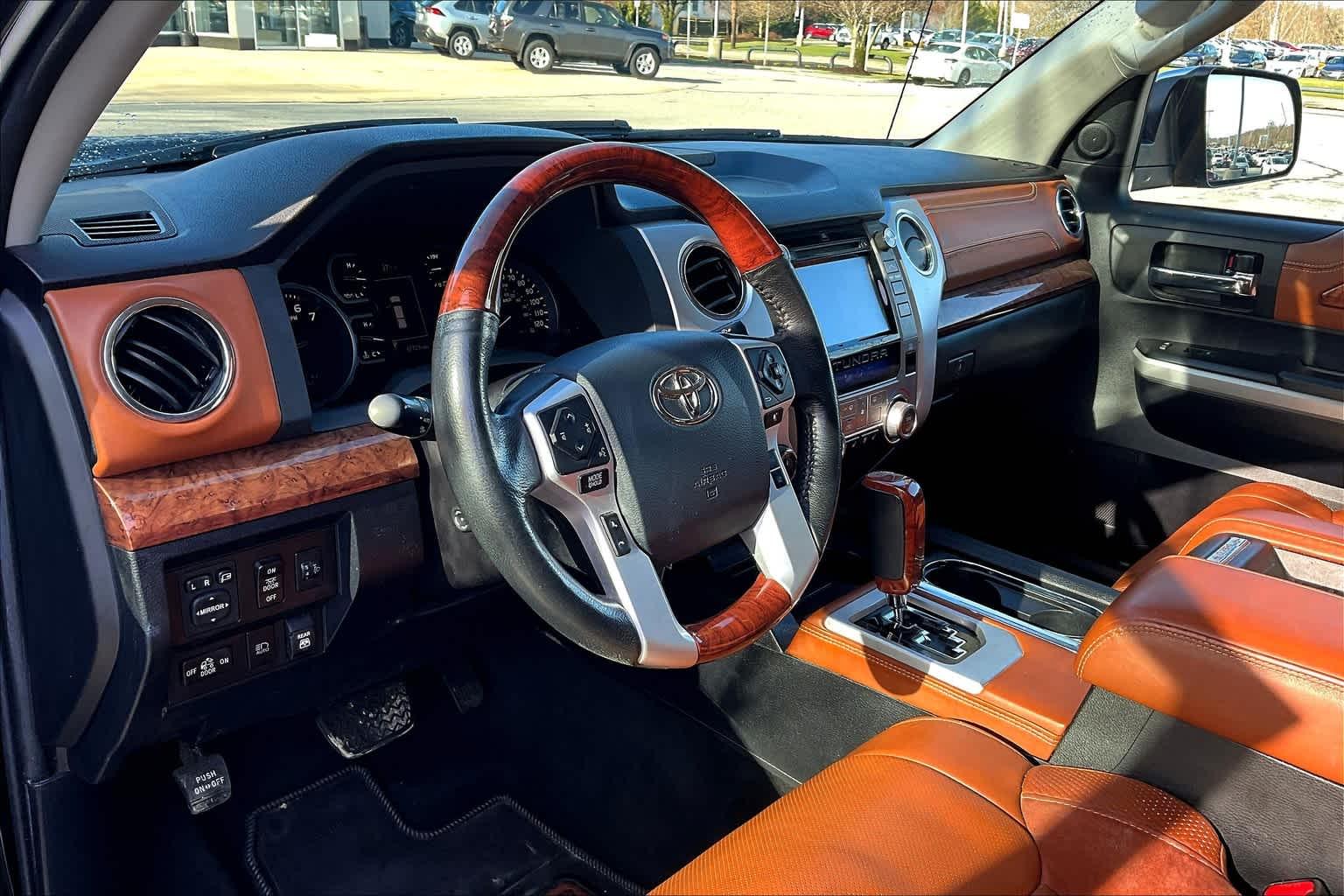 2019 Toyota Tundra 1794 Edition CrewMax 5.5 Bed 5.7L - Photo 8