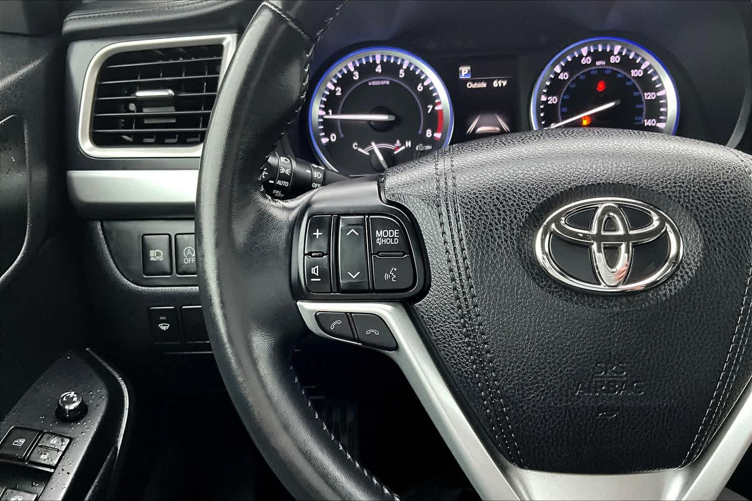 2017 Toyota Highlander XLE - Photo 24