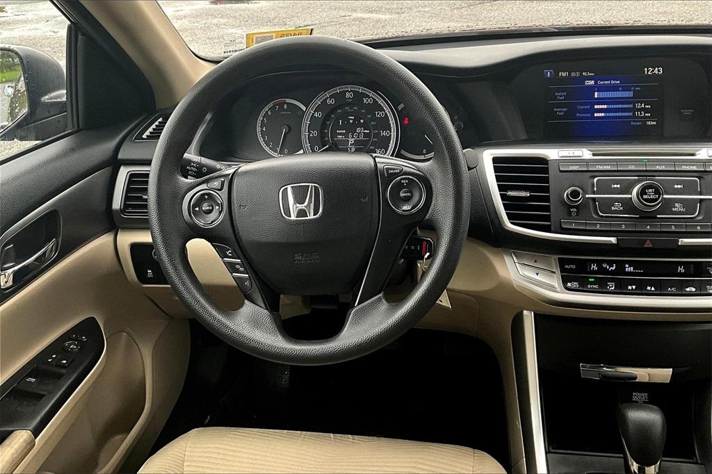2015 Honda Accord LX - Photo 17