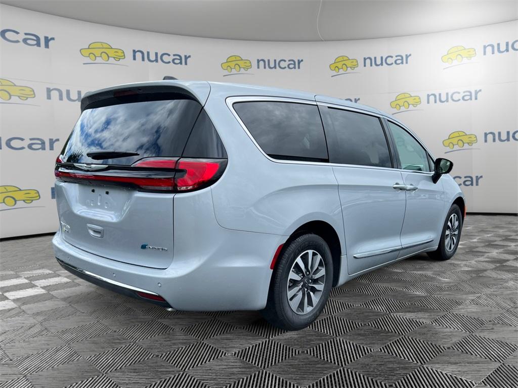 2023 Chrysler Pacifica Hybrid Limited - Photo 7