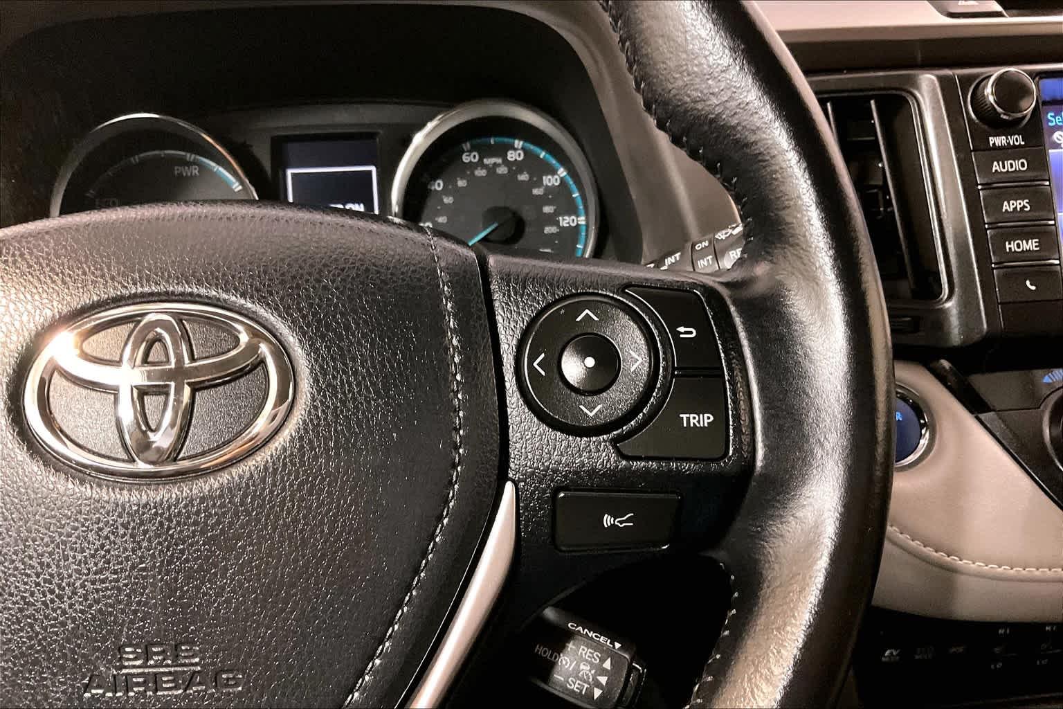 2016 Toyota RAV4 Hybrid Limited - Photo 24