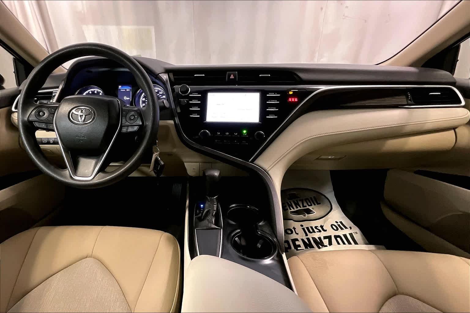 2018 Toyota Camry LE - Photo 21