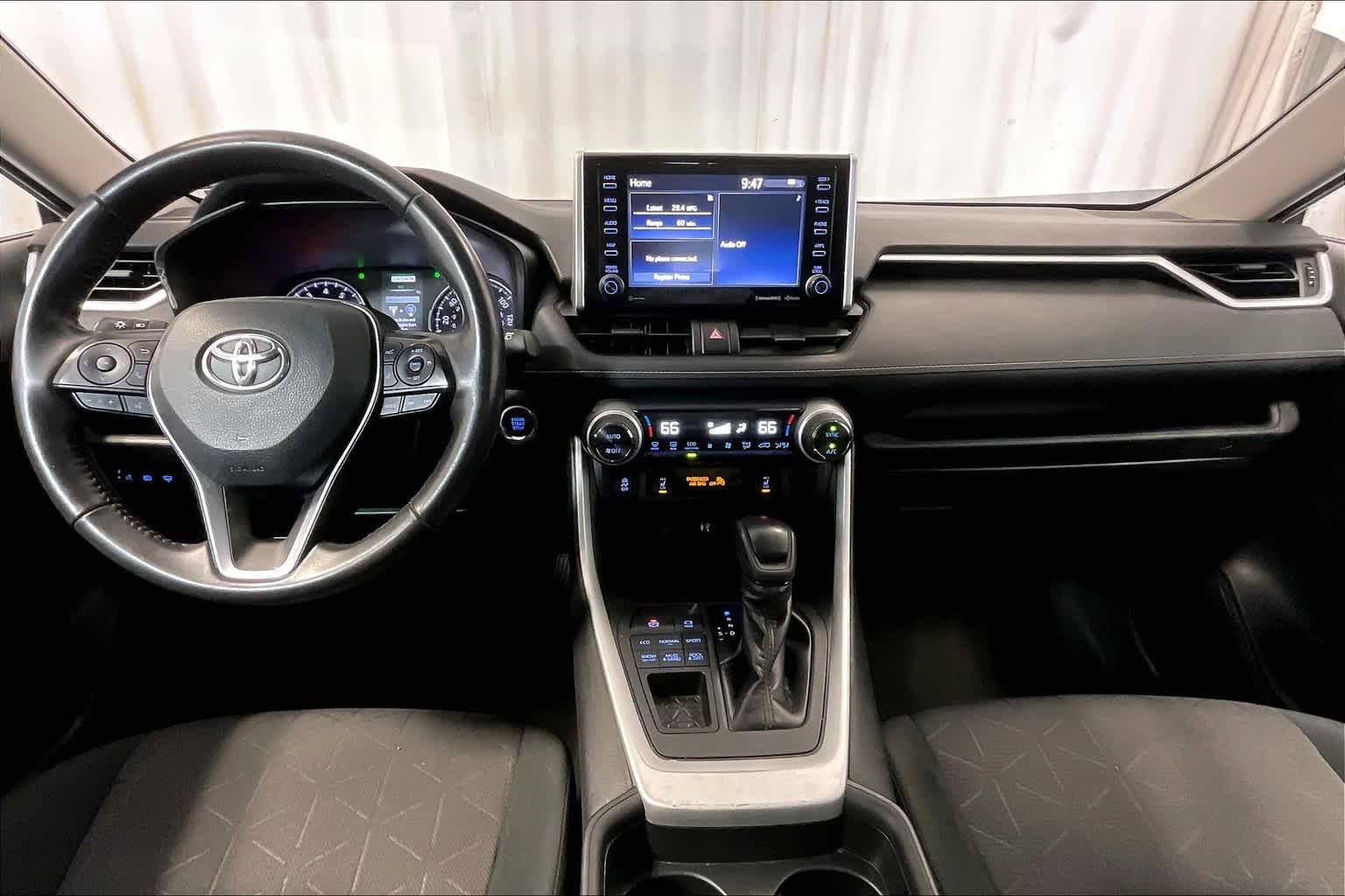 2019 Toyota RAV4 XLE - Photo 19