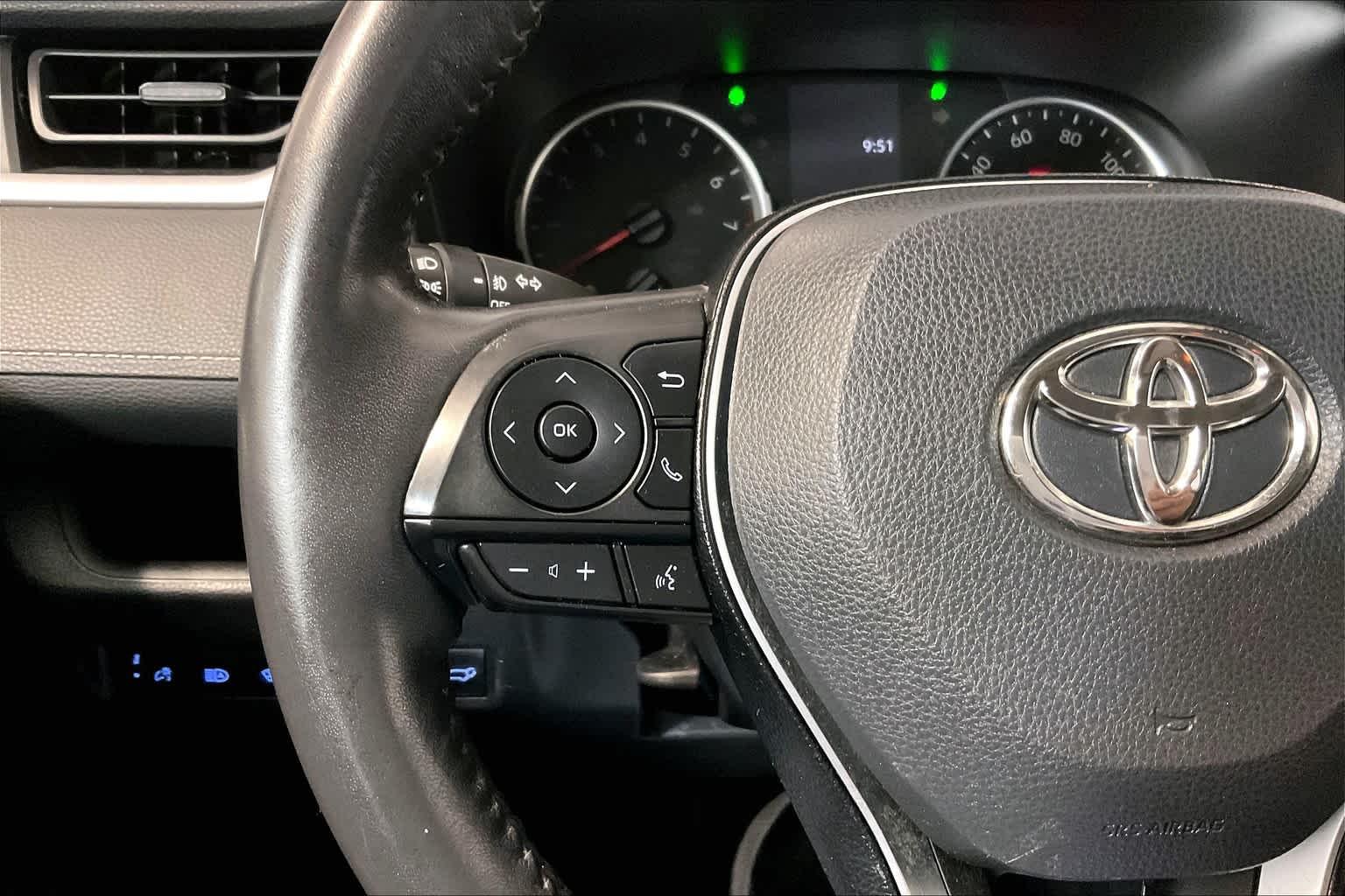 2019 Toyota RAV4 XLE - Photo 21