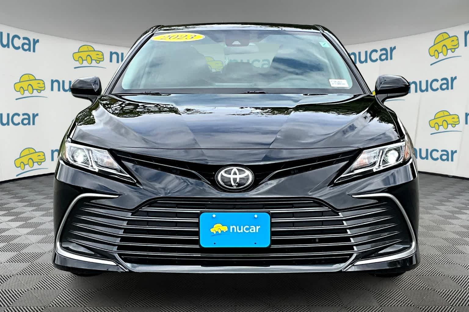 2023 Toyota Camry LE - Photo 2
