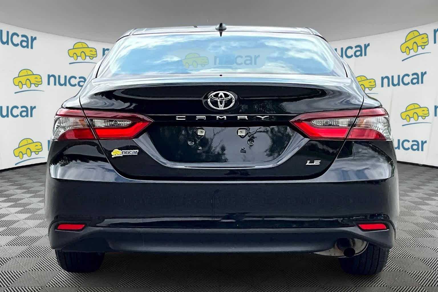 2023 Toyota Camry LE - Photo 5