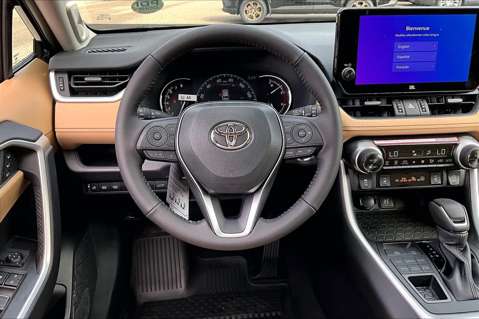 2024 Toyota RAV4 XLE Premium - Photo 8