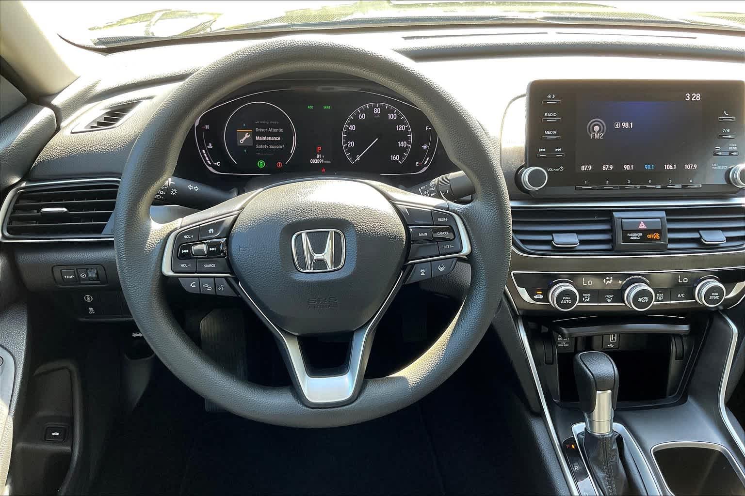 2018 Honda Accord LX 1.5T - Photo 17