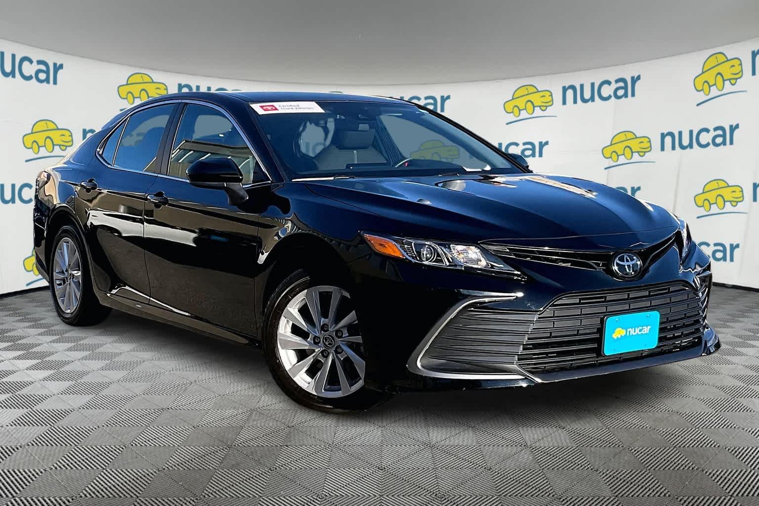 2023 Toyota Camry LE - Photo 1