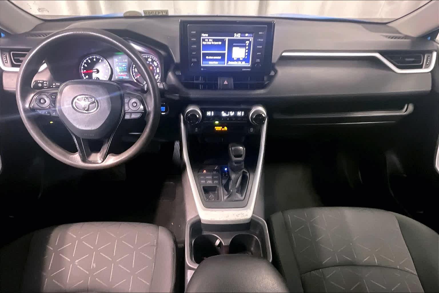 2021 Toyota RAV4 XLE - Photo 22