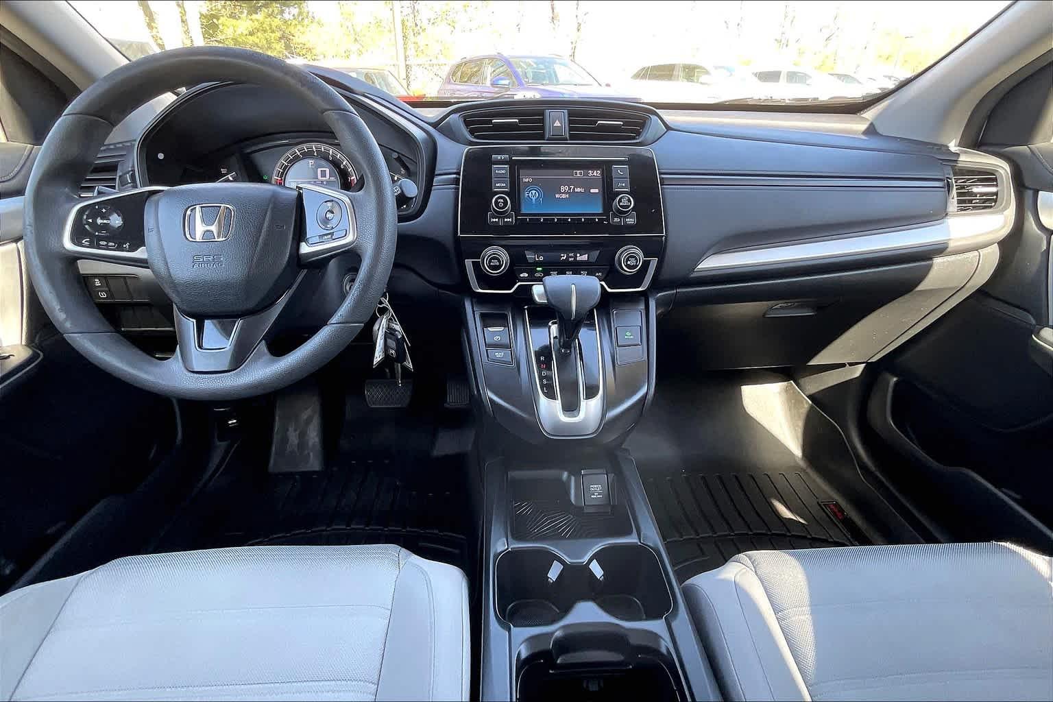 2017 Honda CR-V LX - Photo 21