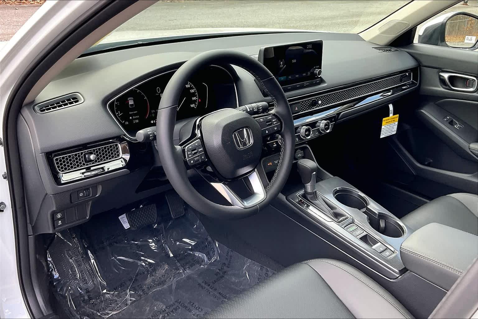 2024 Honda Civic Hatchback EX-L - Photo 8