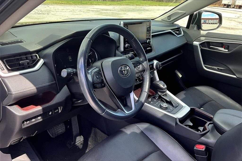 2019 Toyota RAV4 Limited - Photo 8