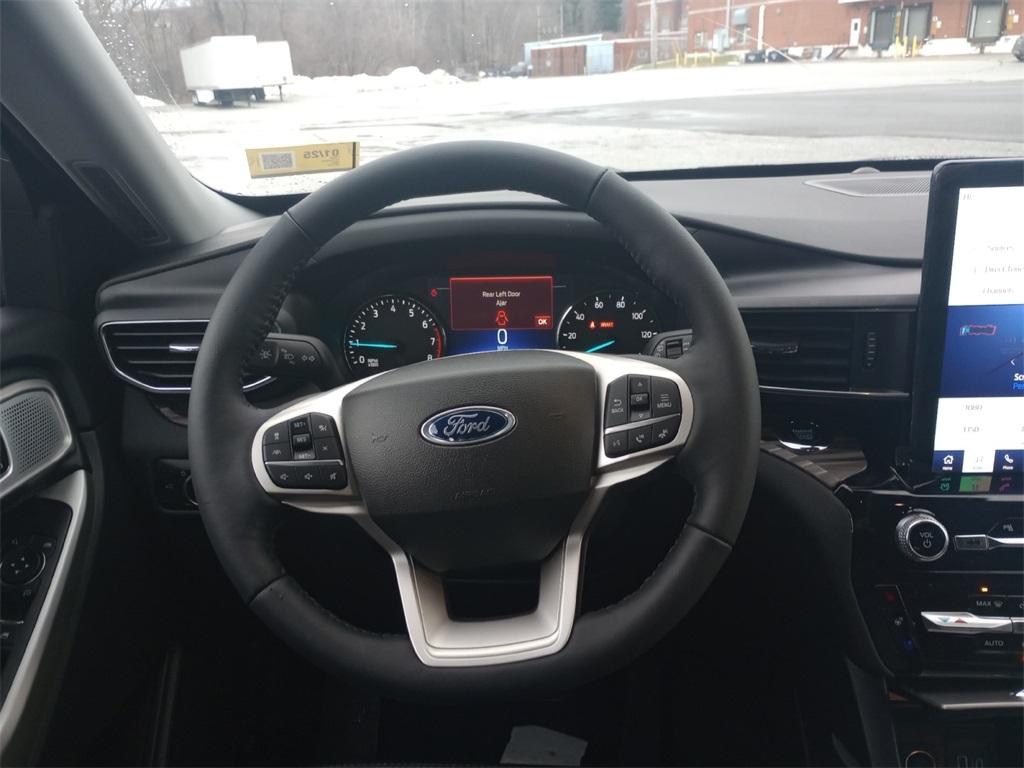 2023 Ford Explorer Limited - Photo 13