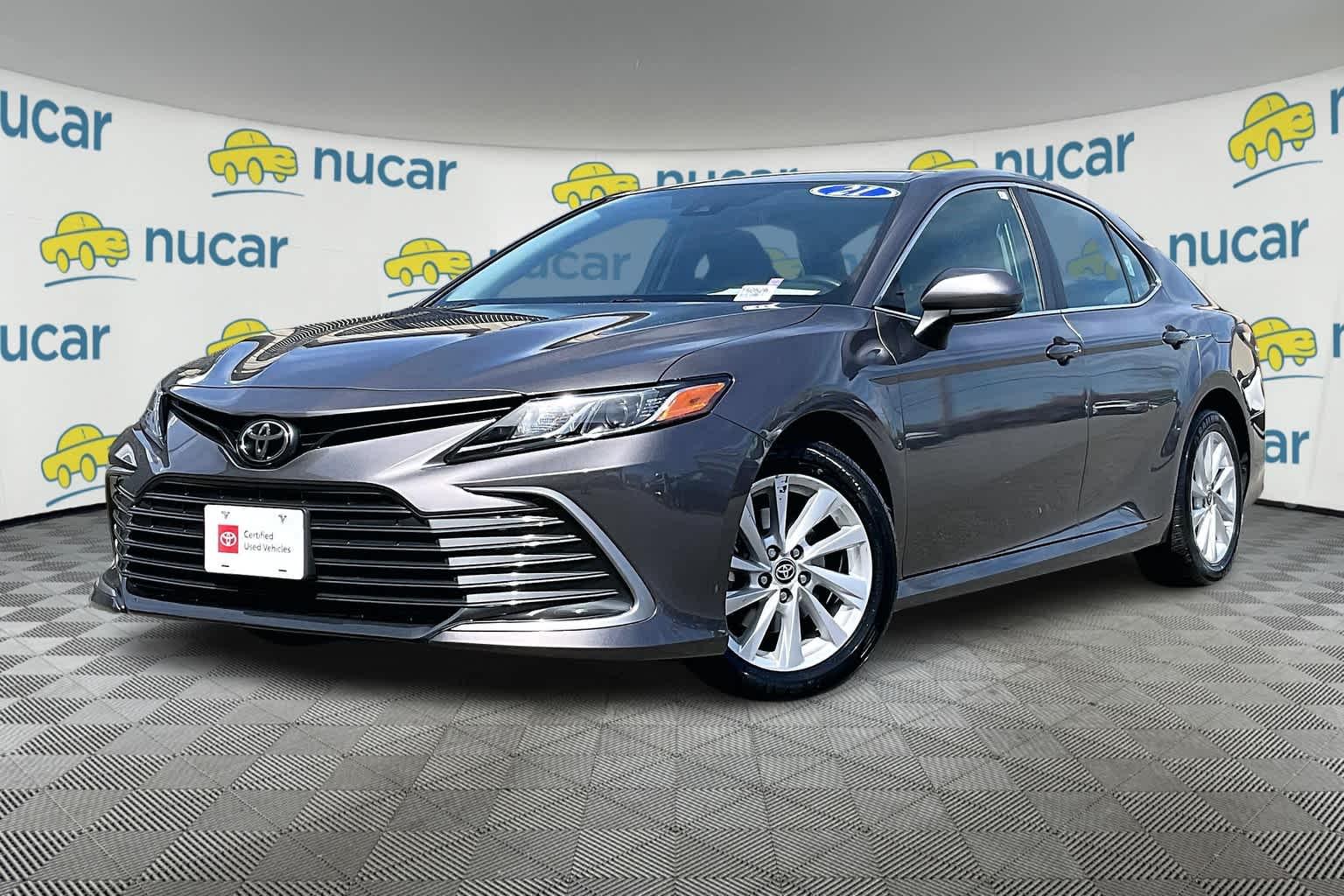 2021 Toyota Camry LE - Photo 3
