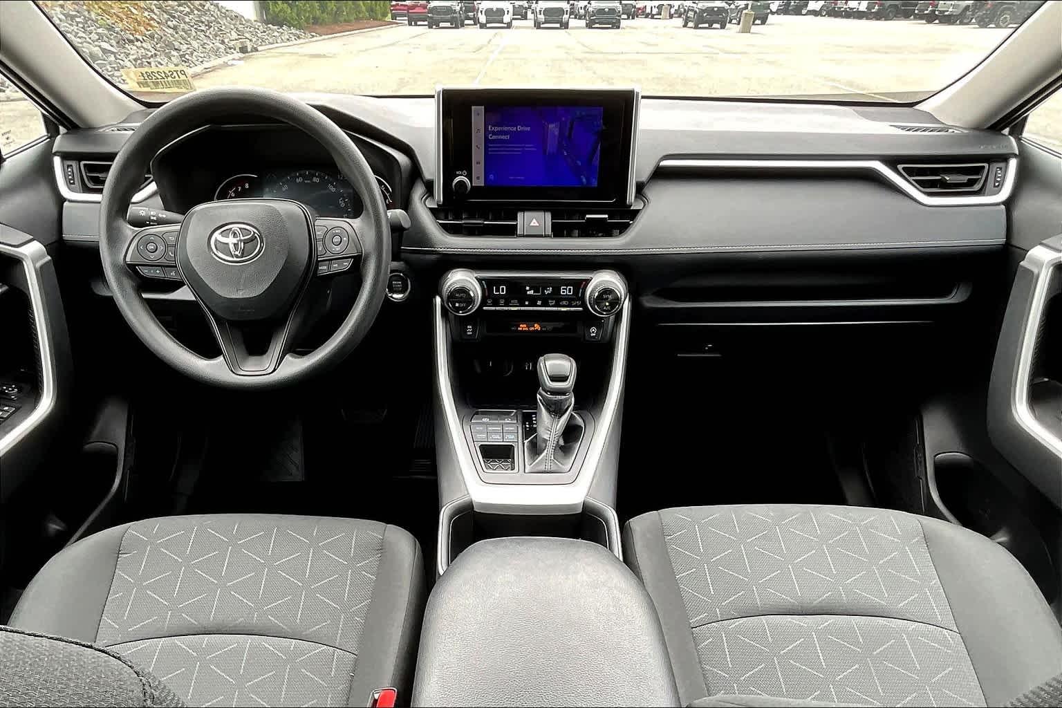 2024 Toyota RAV4 XLE - Photo 21