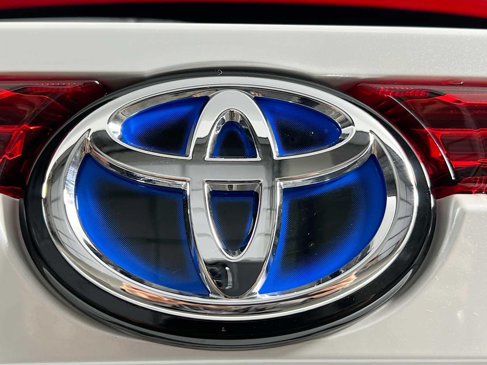2024 Toyota Venza XLE - Photo 18