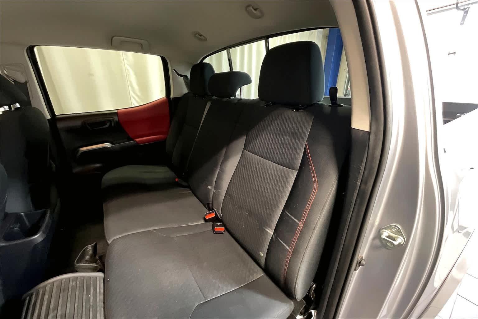 2021 Toyota Tacoma SR5 Double Cab 5 Bed V6 AT - Photo 15