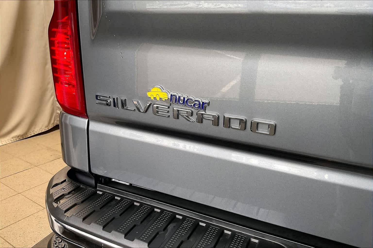 2021 Chevrolet Silverado 1500 LT 4WD Crew Cab 147 - Photo 27