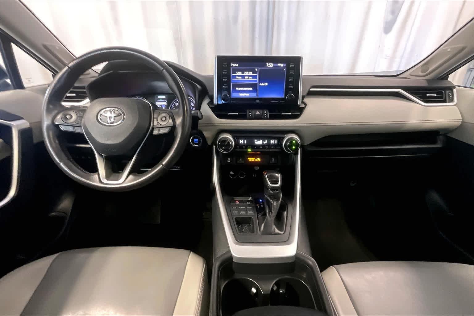 2019 Toyota RAV4 XLE Premium - Photo 21
