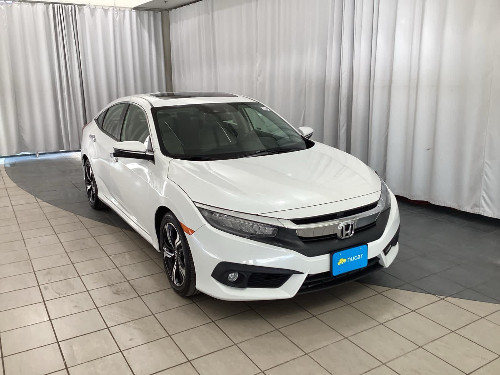 2018 Honda Civic Touring - Photo 1