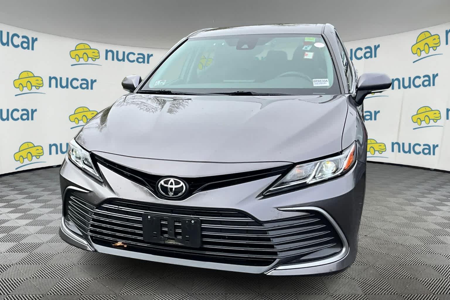 2021 Toyota Camry LE - Photo 2