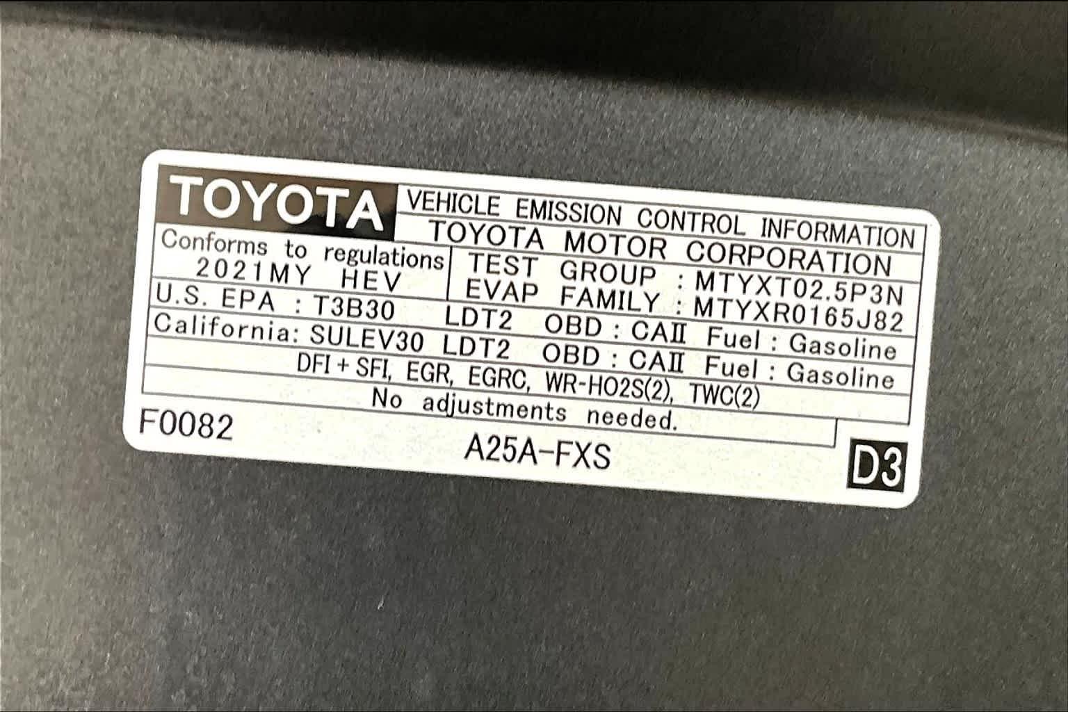 2021 Toyota RAV4 Hybrid XLE - Photo 34