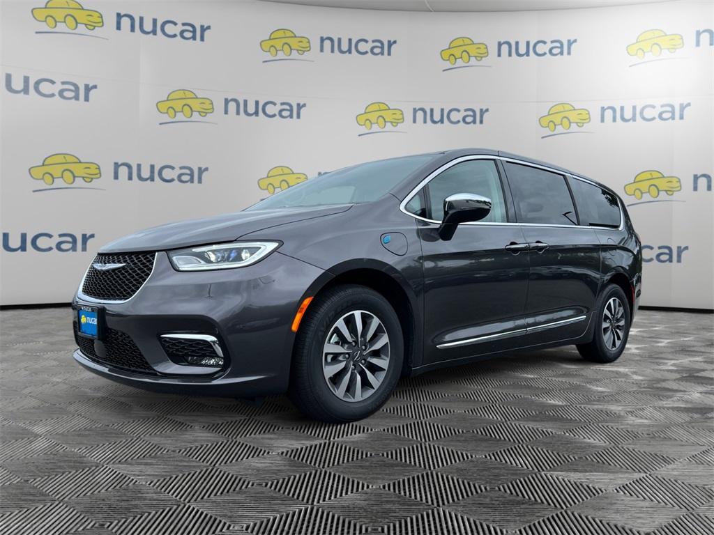 2023 Chrysler Pacifica Hybrid Limited - Photo 3