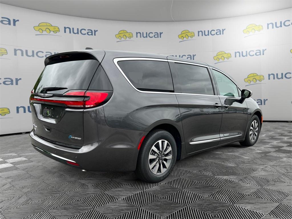 2023 Chrysler Pacifica Hybrid Limited - Photo 7