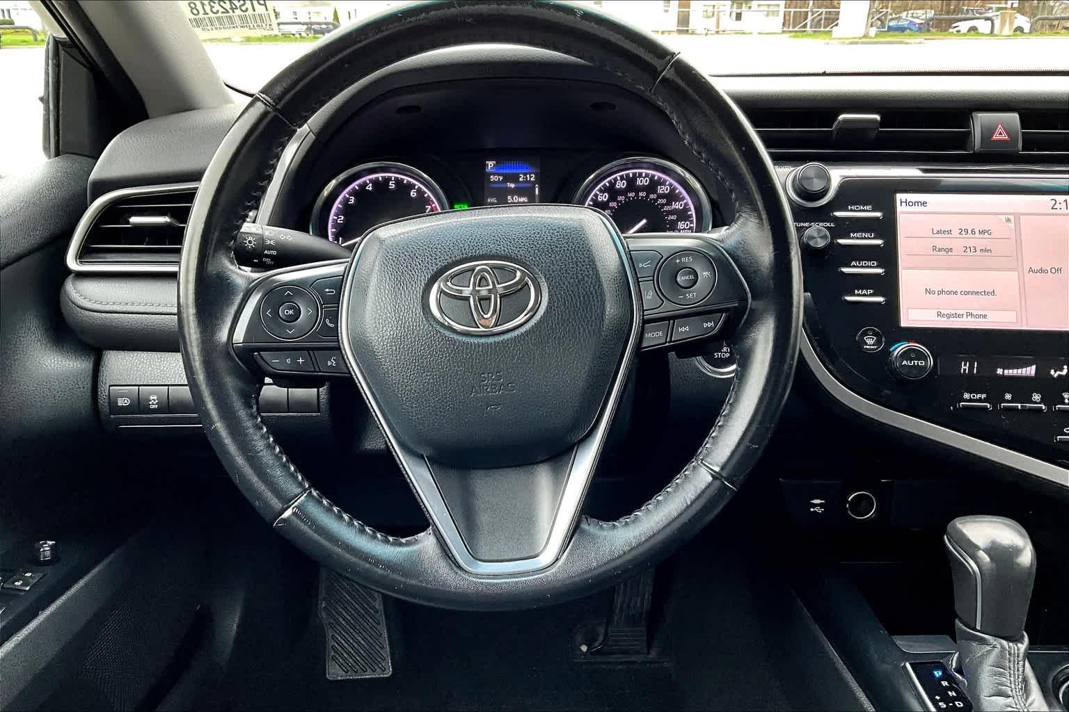 2019 Toyota Camry SE - Photo 17