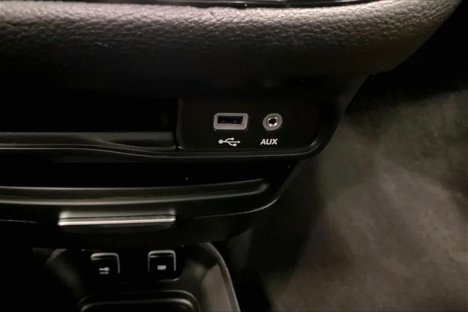 2019 Chrysler Pacifica Limited - Photo 28