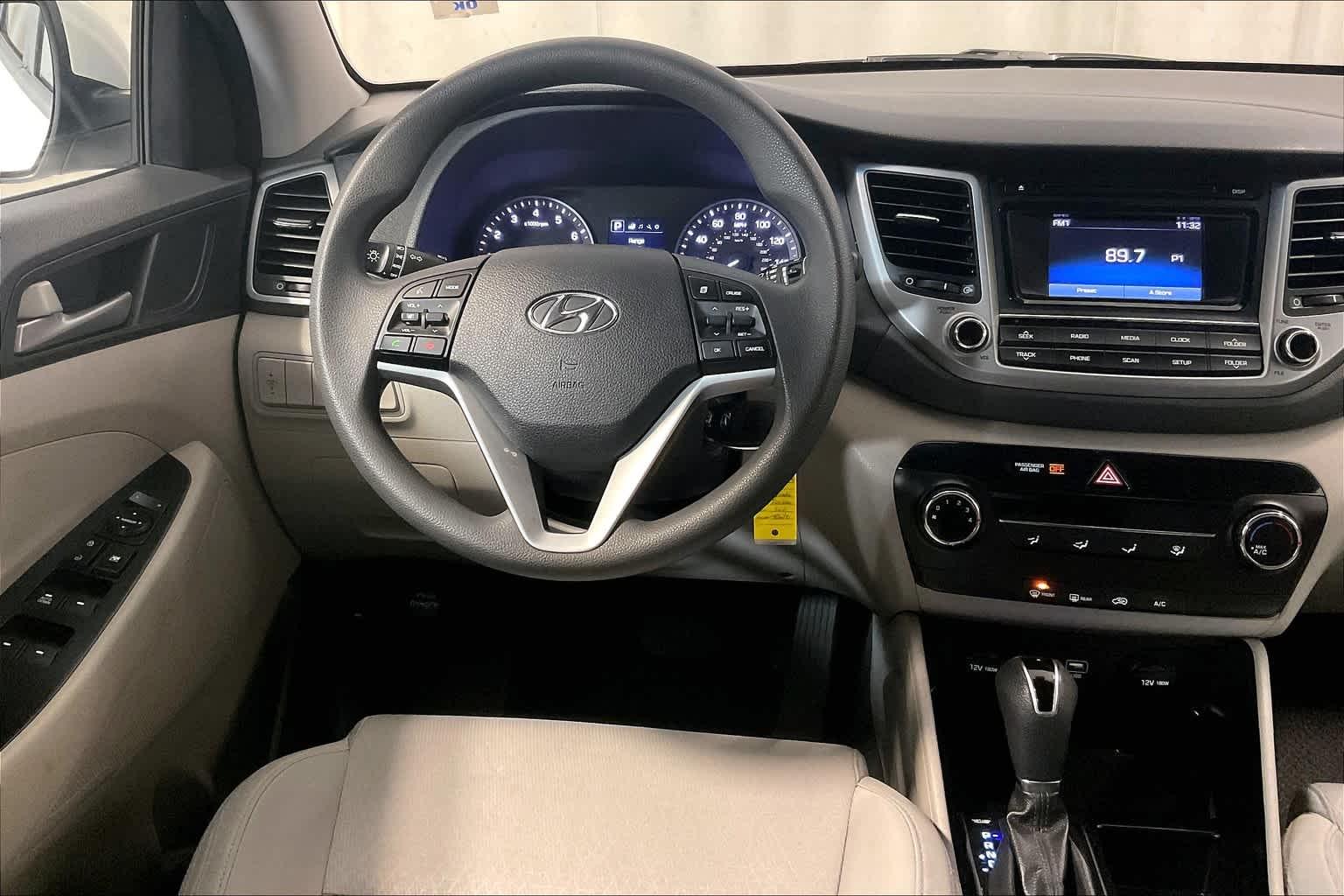 2018 Hyundai Tucson SE - Photo 17