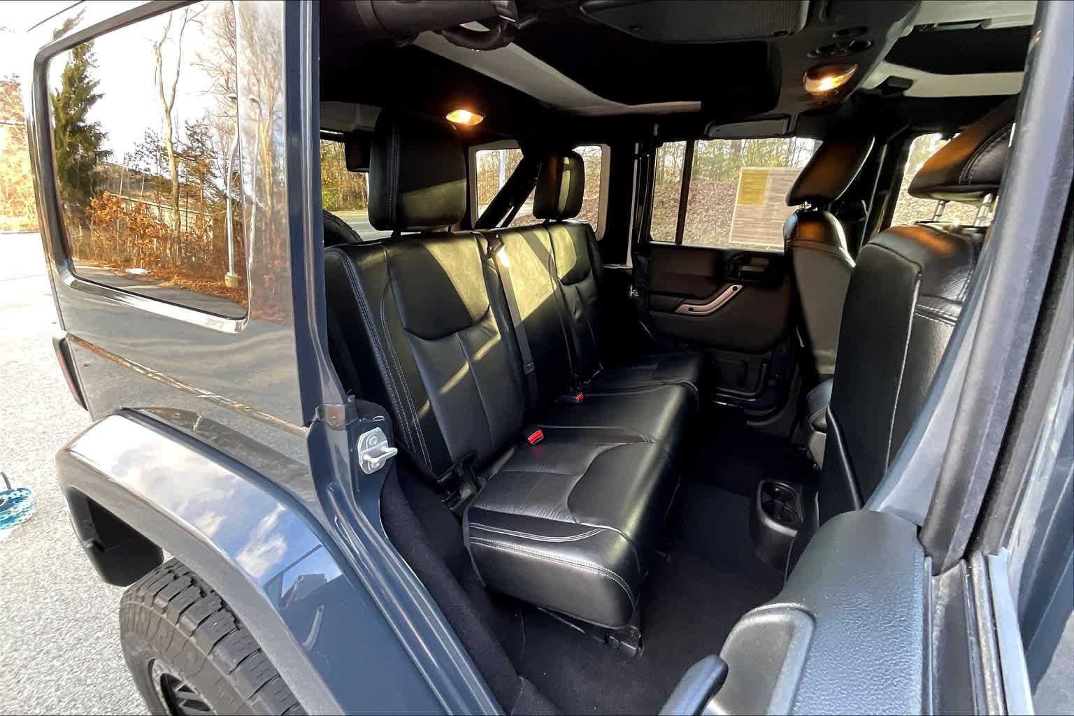 2018 Jeep Wrangler Unlimited Altitude - Photo 16